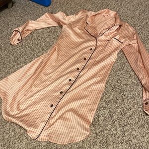 🚨SOLD🚨 Victoria’s Secret sleep shirt